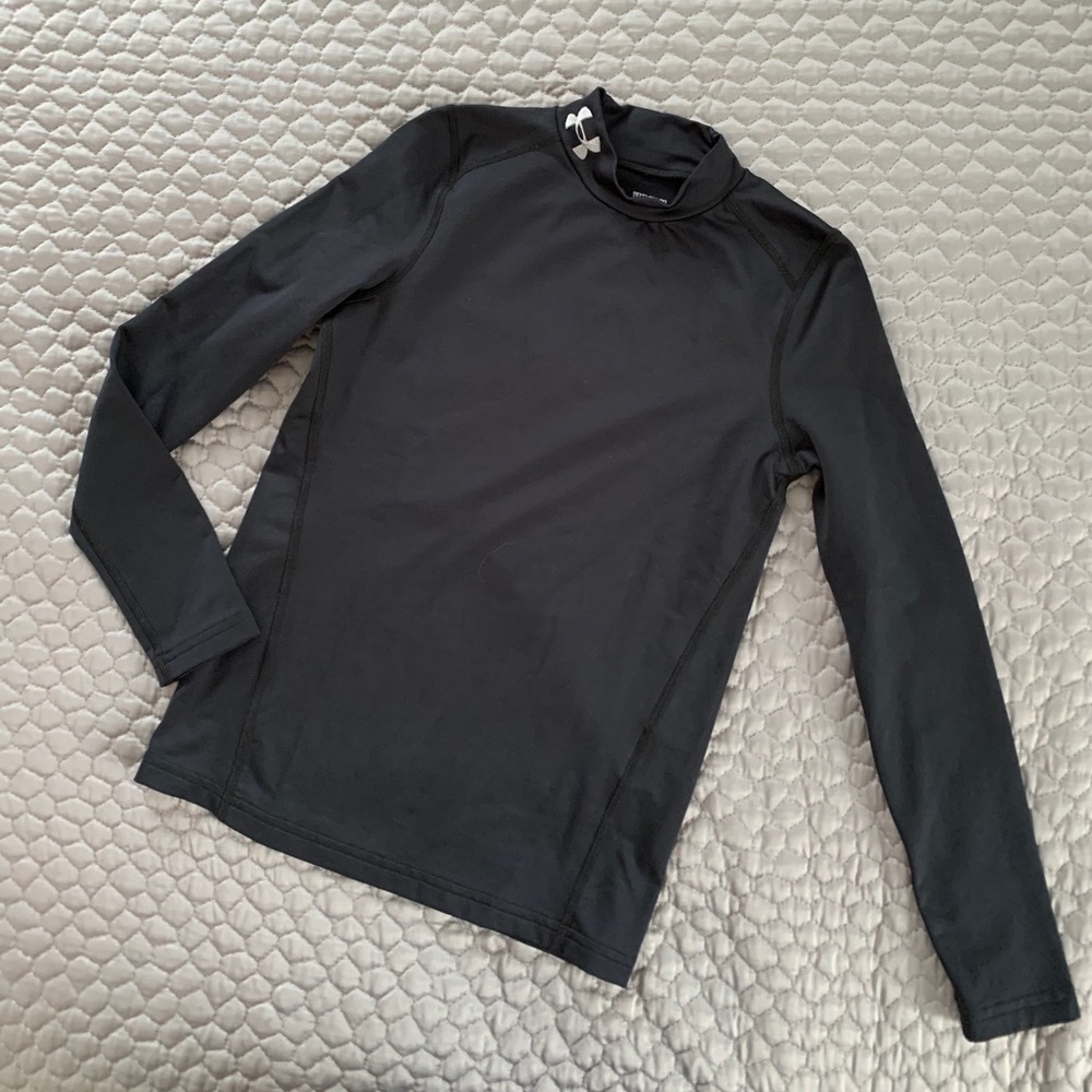 Under Armour base layer long sleeve shirt